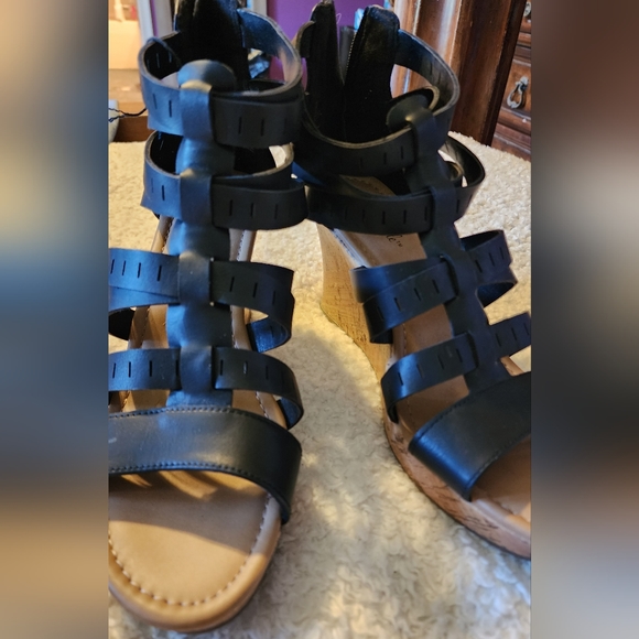 American  Eagle Wedges - Picture 2 of 2